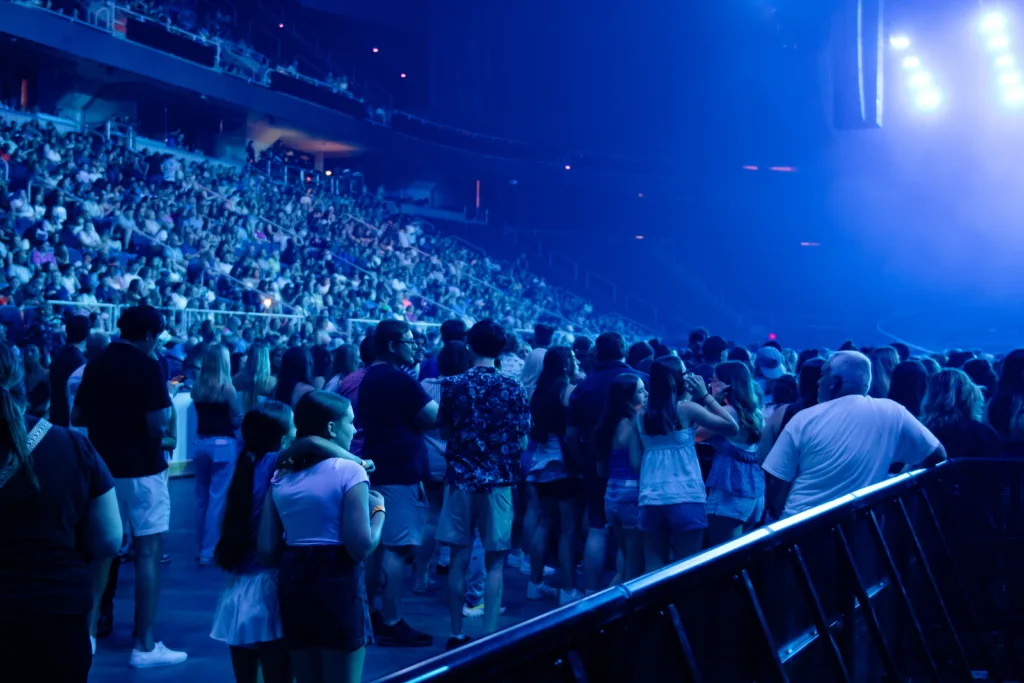 Benson Boone performing live in concert