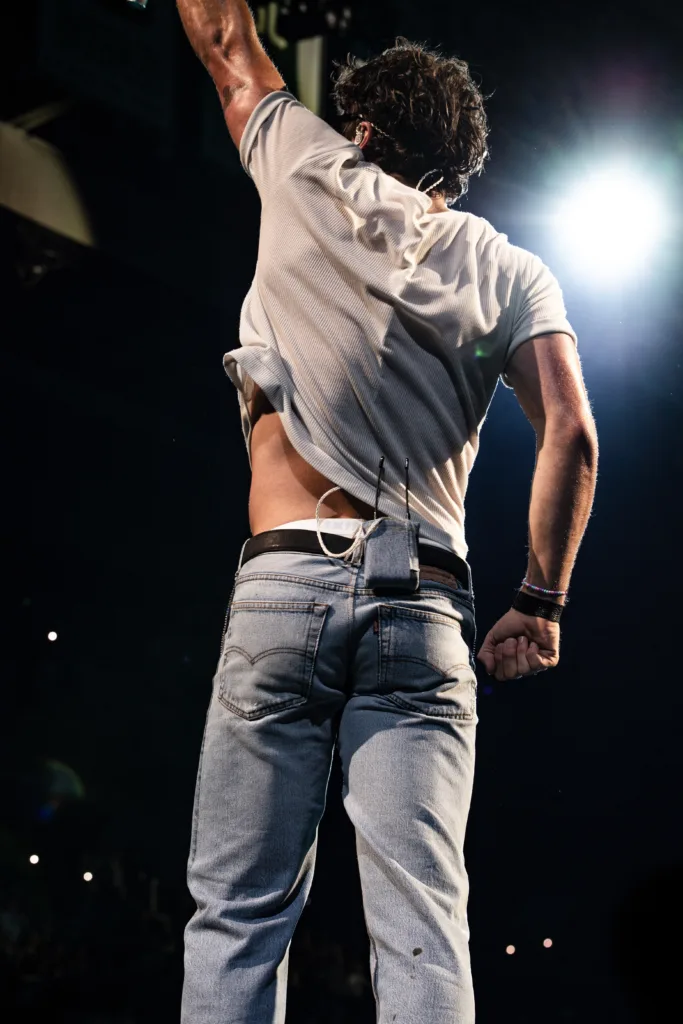 Benson Boone performing live in concert